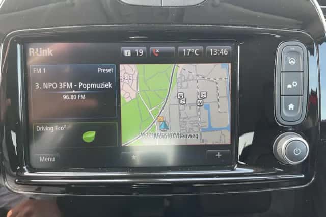 Renault Captur (2018) thumbnail 23