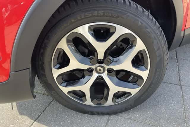 Renault Captur (2018) thumbnail 5