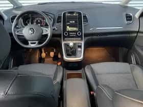 Renault Grand Scénic (2023) thumbnail 3