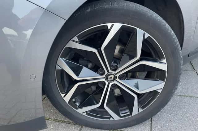 Renault Grand Scénic (2023) thumbnail 5