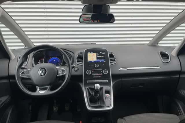 Renault Grand Scénic (2022) thumbnail 3