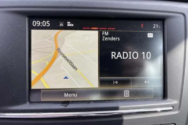 Renault Kadjar (2016) thumbnail 11