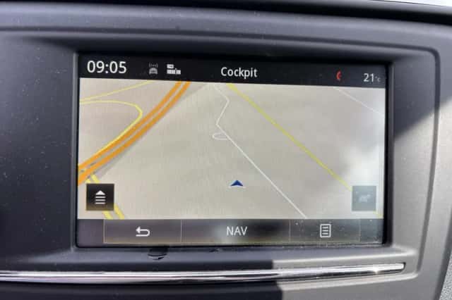 Renault Kadjar (2016) thumbnail 21