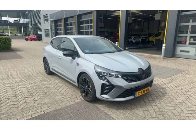 Renault Clio (2024) thumbnail 2