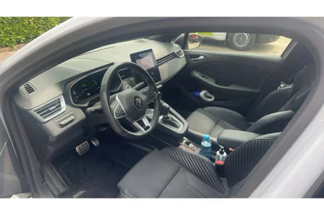 Renault Clio (2024) thumbnail 6