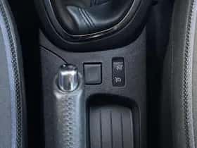 Renault Captur (2016) thumbnail 26