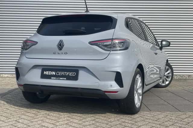 Renault Clio (2024) thumbnail 2