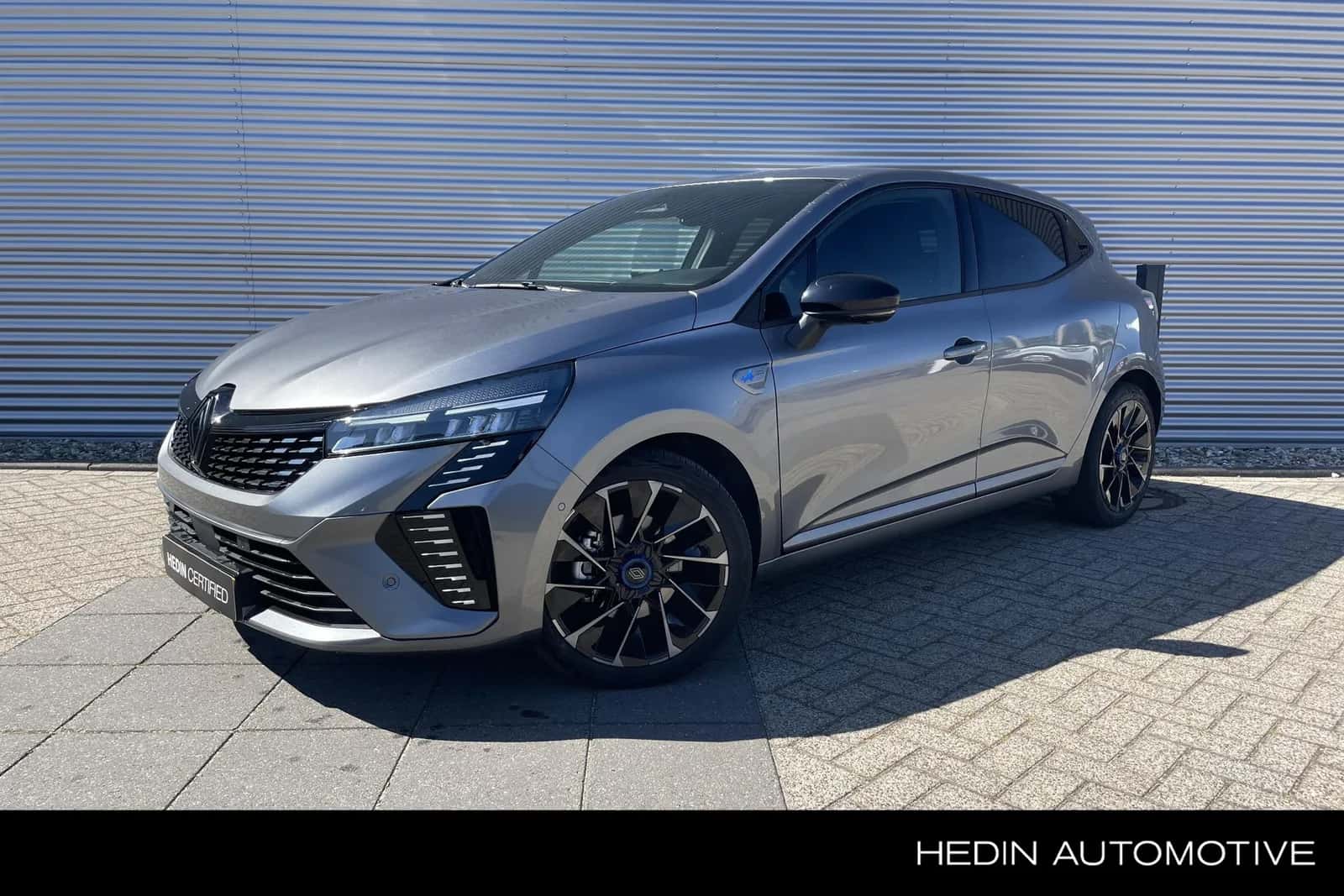 Renault Clio (2025) — foto 1