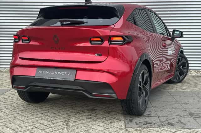 Renault Clio (2026) thumbnail 2