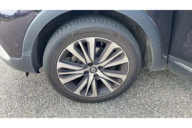 Renault Captur (2017) thumbnail 5