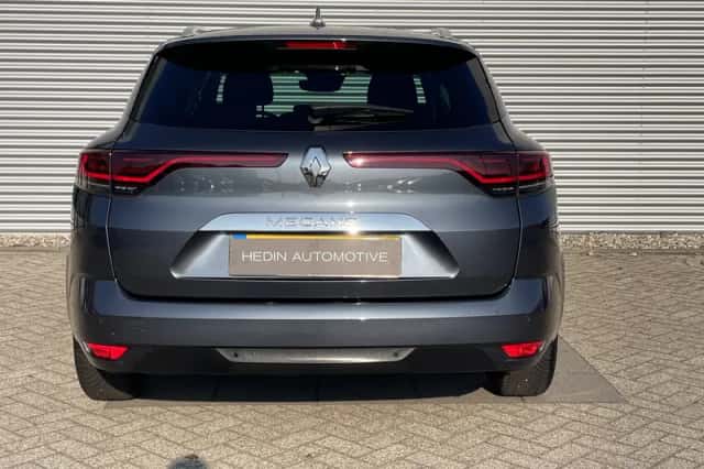 Renault Mégane (2022) thumbnail 5