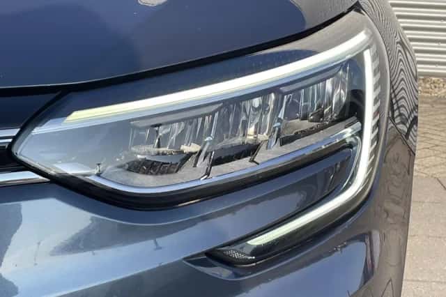 Renault Mégane (2022) thumbnail 6