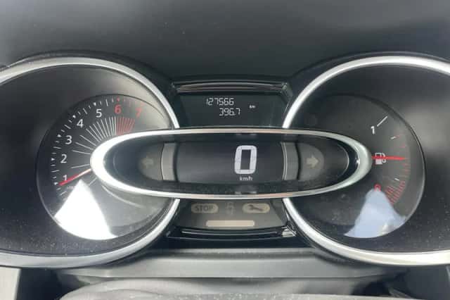 Renault Clio (2016) thumbnail 15
