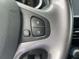 Renault Clio (2016) thumbnail 17