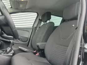 Renault Clio (2016) thumbnail 18