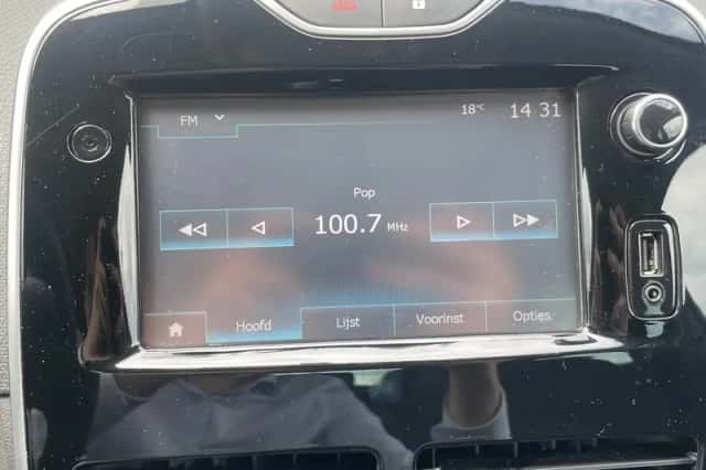 Renault Clio (2016) thumbnail 27