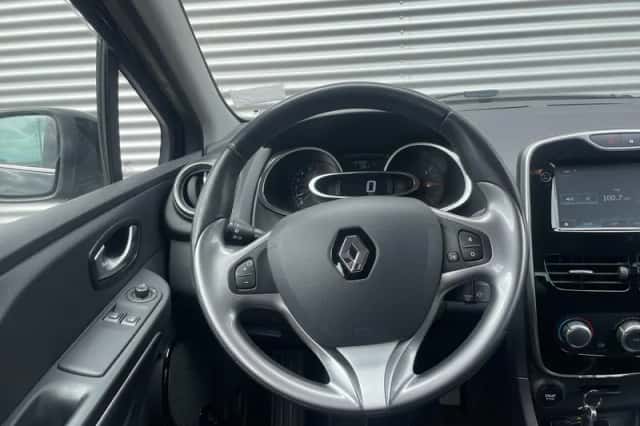 Renault Clio (2016) thumbnail 30