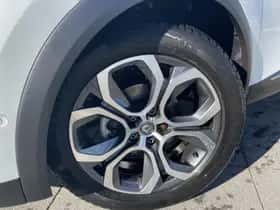 Renault Captur (2020) thumbnail 5