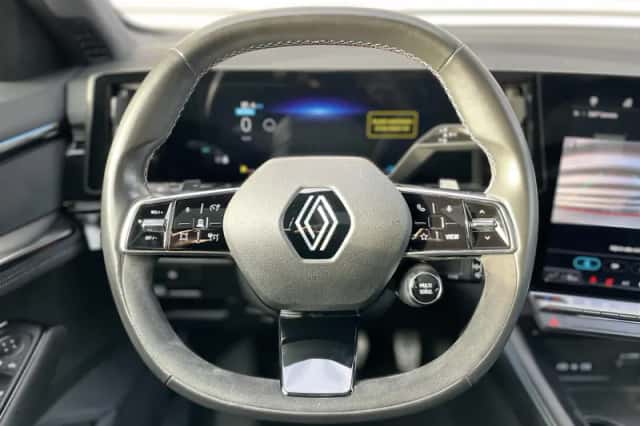Renault Espace (2023) thumbnail 16