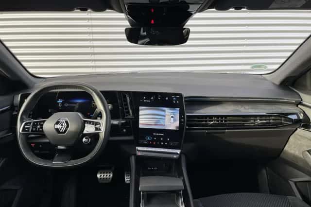 Renault Espace (2023) thumbnail 3
