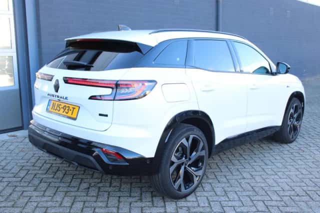 Renault Austral (2025) thumbnail 2