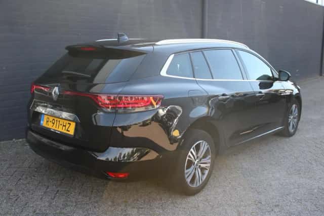 Renault Mégane (2022) thumbnail 4