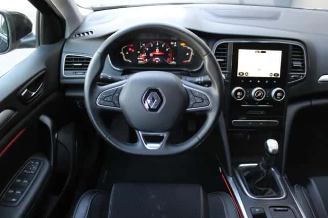 Renault Mégane (2022) thumbnail 5