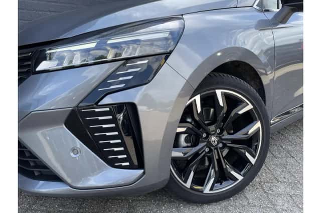 Renault Clio (2023) thumbnail 6