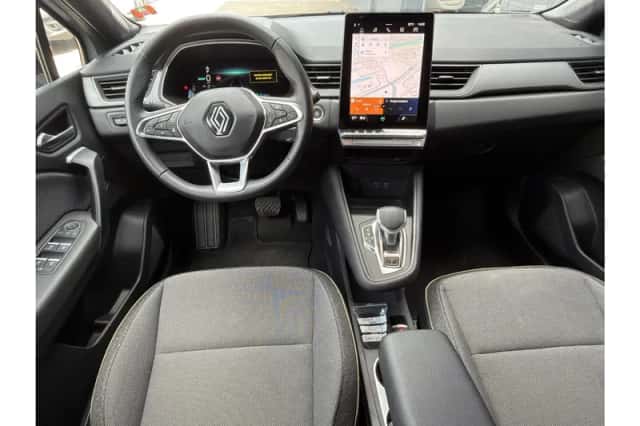 Renault Captur (2025) thumbnail 3