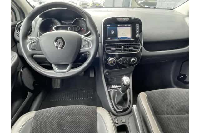Renault Clio (2017) thumbnail 3