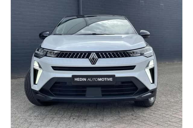Renault Captur (2024) thumbnail 5