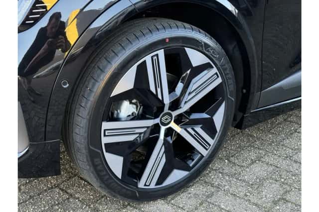 Renault Mégane E-Tech (2026) thumbnail 2