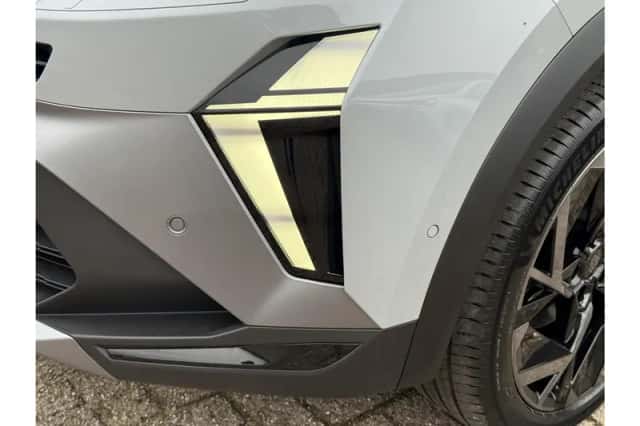 Renault Captur (2026) thumbnail 2