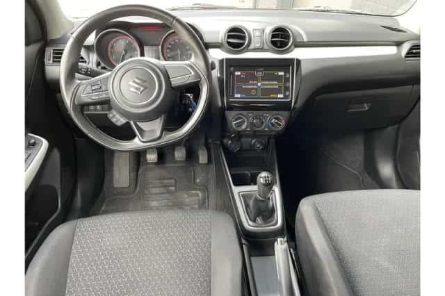 Suzuki Swift (2020) thumbnail 3