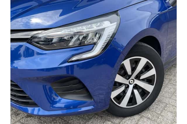 Renault Clio (2022) thumbnail 6