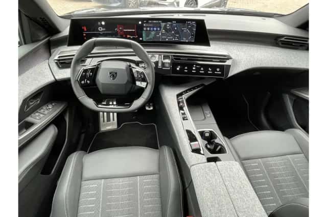 Peugeot 3008 (2025) thumbnail 3
