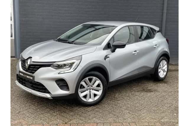 Renault Captur (2023) thumbnail 5