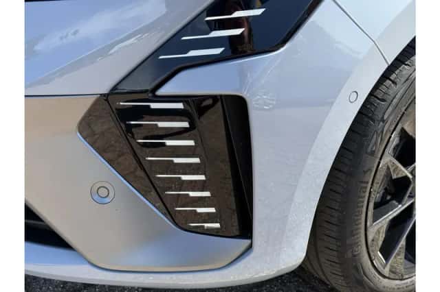 Renault Clio (2025) thumbnail 2
