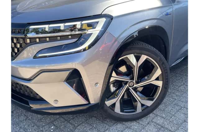 Renault Austral (2024) thumbnail 6
