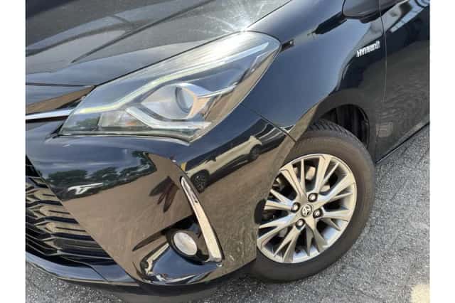 Toyota Yaris (2019) thumbnail 6