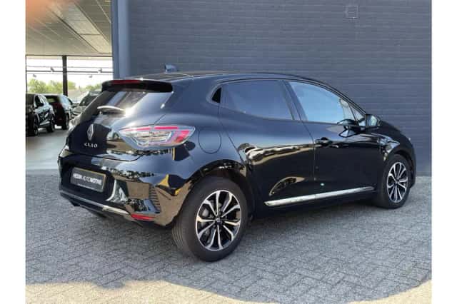 Renault Clio (2025) thumbnail 2