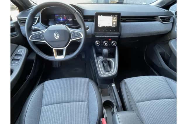Renault Clio (2025) thumbnail 3
