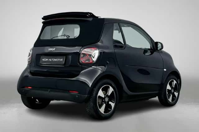 Smart Fortwo (2024) thumbnail 2