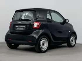 Smart Fortwo (2023) thumbnail 2