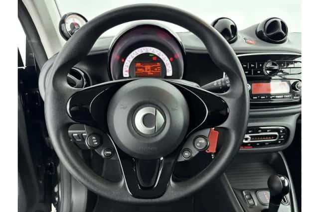 Smart Fortwo (2023) thumbnail 14