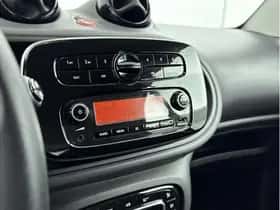 Smart Fortwo (2023) thumbnail 15