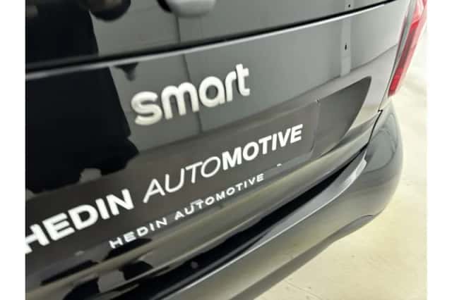 Smart Fortwo (2023) thumbnail 21