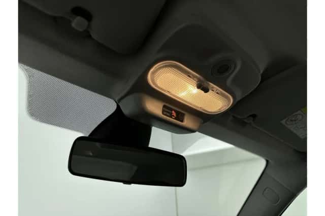 Smart Fortwo (2023) thumbnail 23