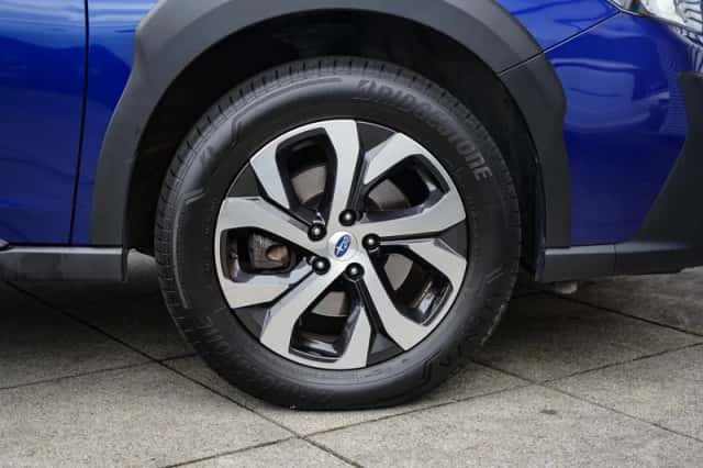 Subaru Outback (2023) thumbnail 4