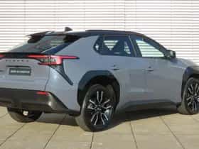 Subaru Solterra (2026) thumbnail 2
